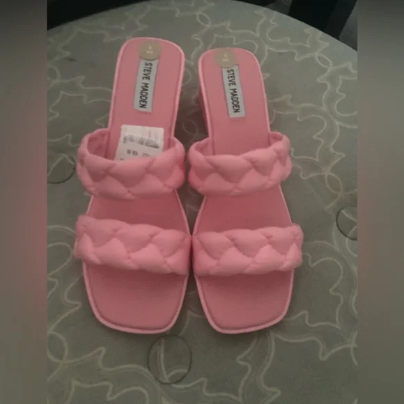 Steve Madden Shoes - Picture 1 of 4